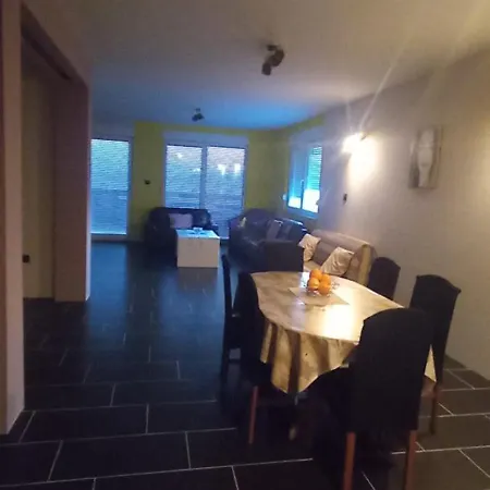 Veliki Barbara S Jacuzzijem Za Dvoje- Crikvenica Rijeka דירה Hreljin