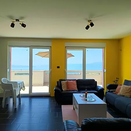 Veliki Barbara S Jacuzzijem Za Dvoje- Crikvenica Rijeka Hreljin