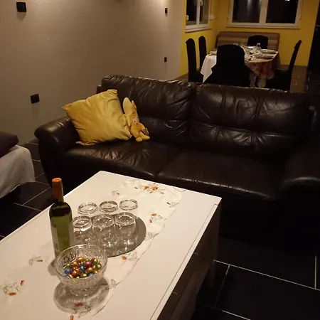 Veliki Barbara S Jacuzzijem Za Dvoje- Rijeka *