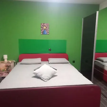 Barbara S Jacuzzijem Za Dvoje- Rijeka * Hreljin