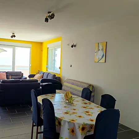 Veliki Barbara S Jacuzzijem Za Dvoje- Crikvenica Rijeka Appartamento