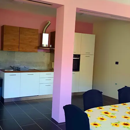 Veliki Barbara S Jacuzzijem Za Dvoje- Crikvenica Rijeka Appartamento *