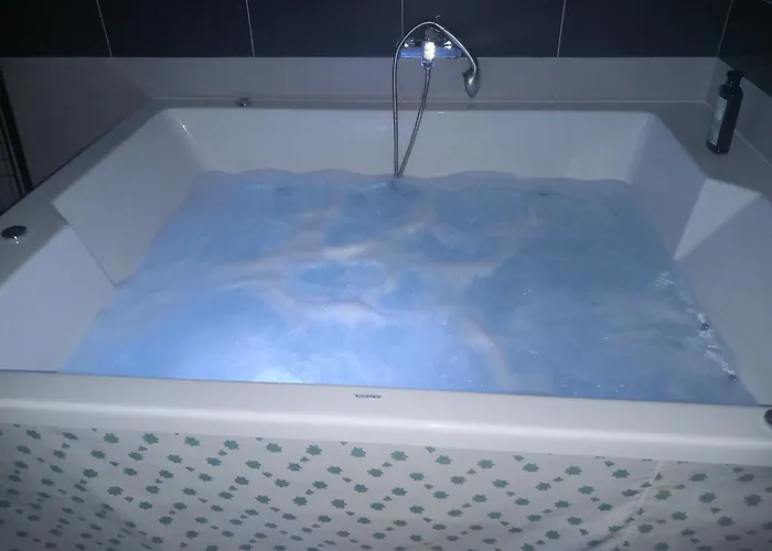 アパート Veliki Barbara S Jacuzzijem Za Dvoje- Crikvenica Rijeka *